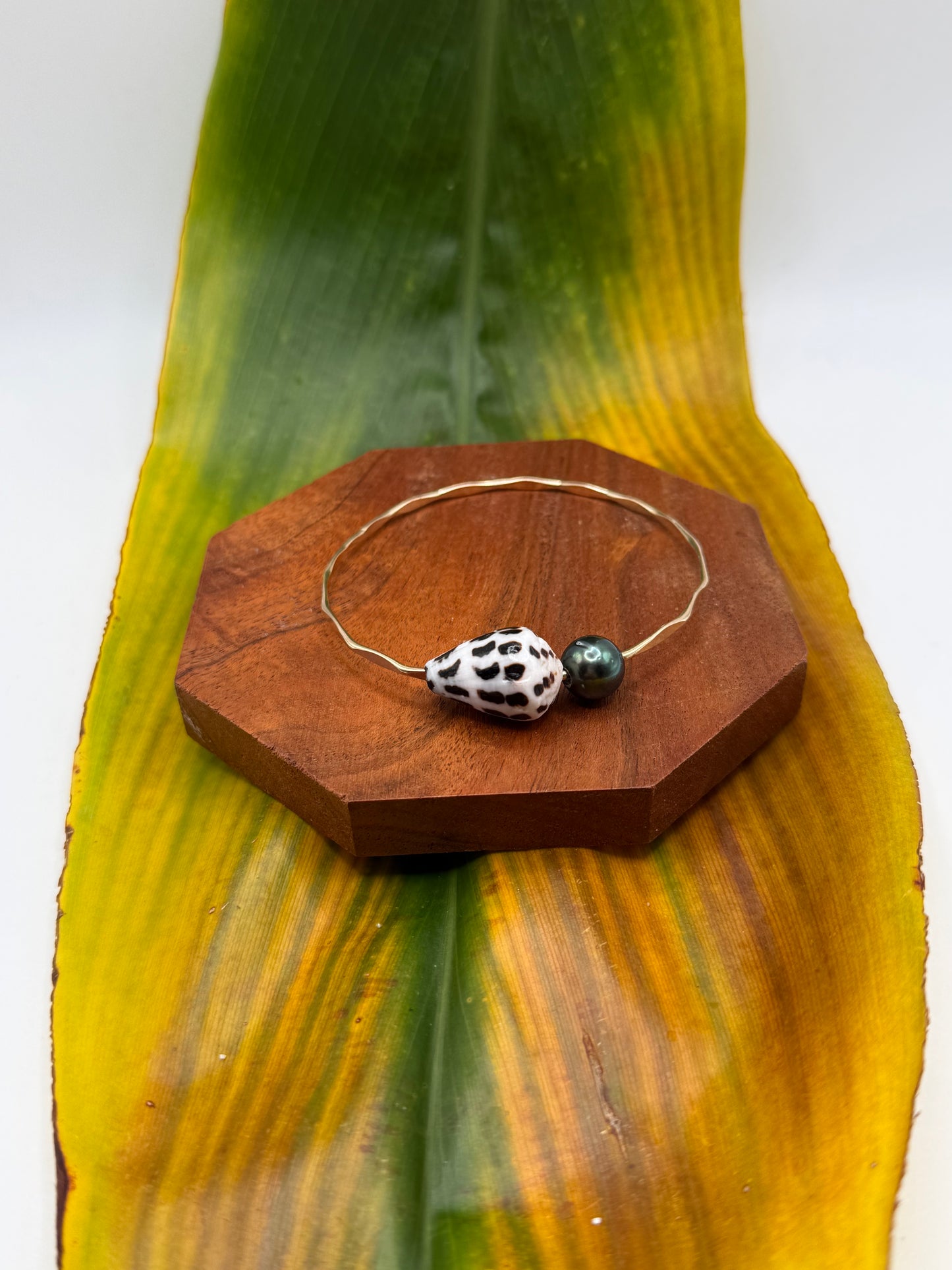 Tahitian Bangle Size 8" Gold Filled