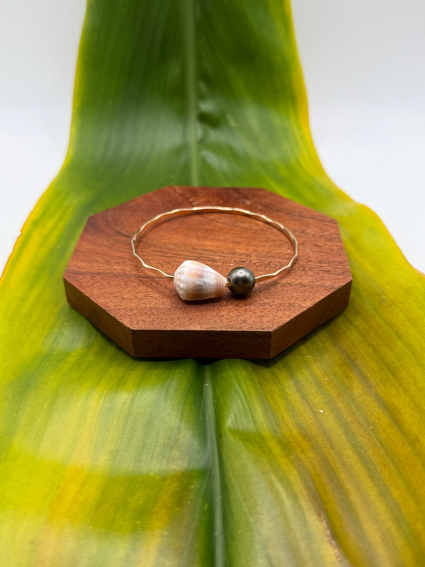 Tahitian Bangle Size 7.5" Gold Filled