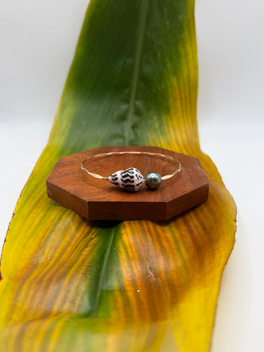 Tahitian Bangle Size 8" Gold Filled