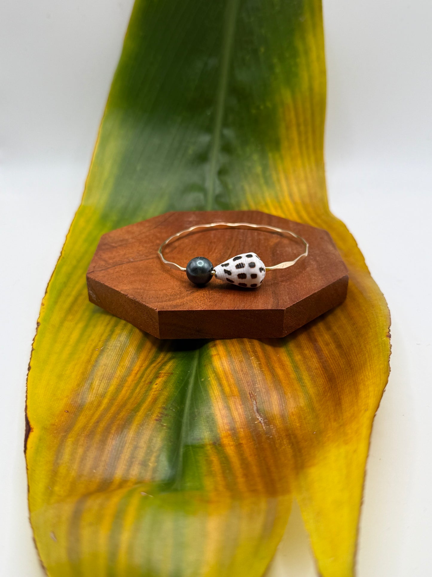 Tahitian Bangle Size 7.5" Gold Filled