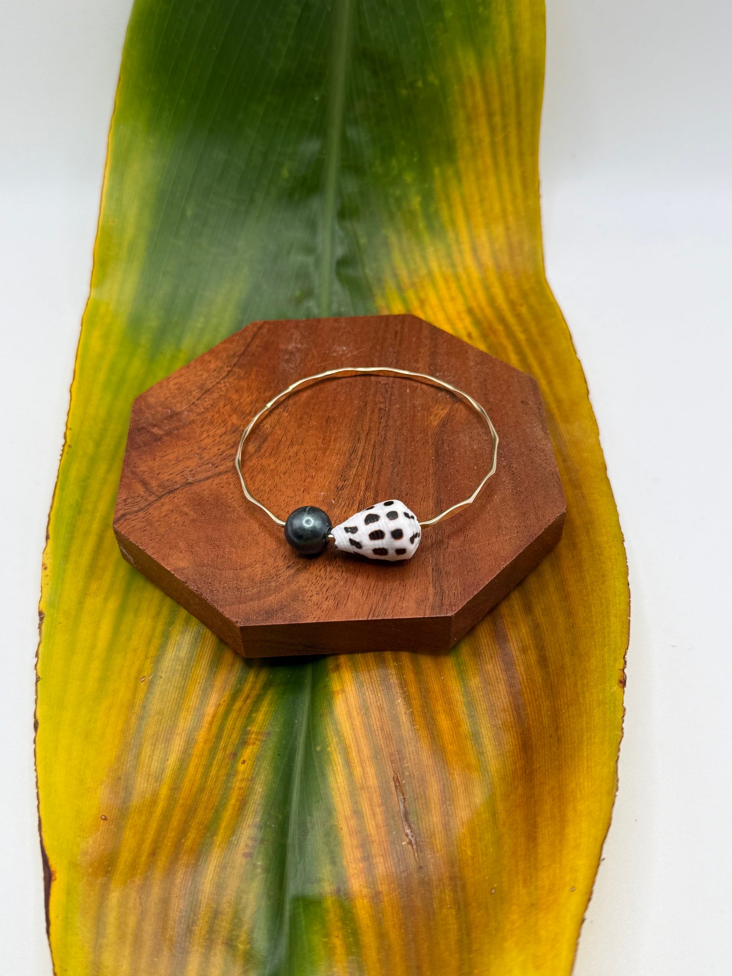 Tahitian Bangle Size 7.5" Gold Filled