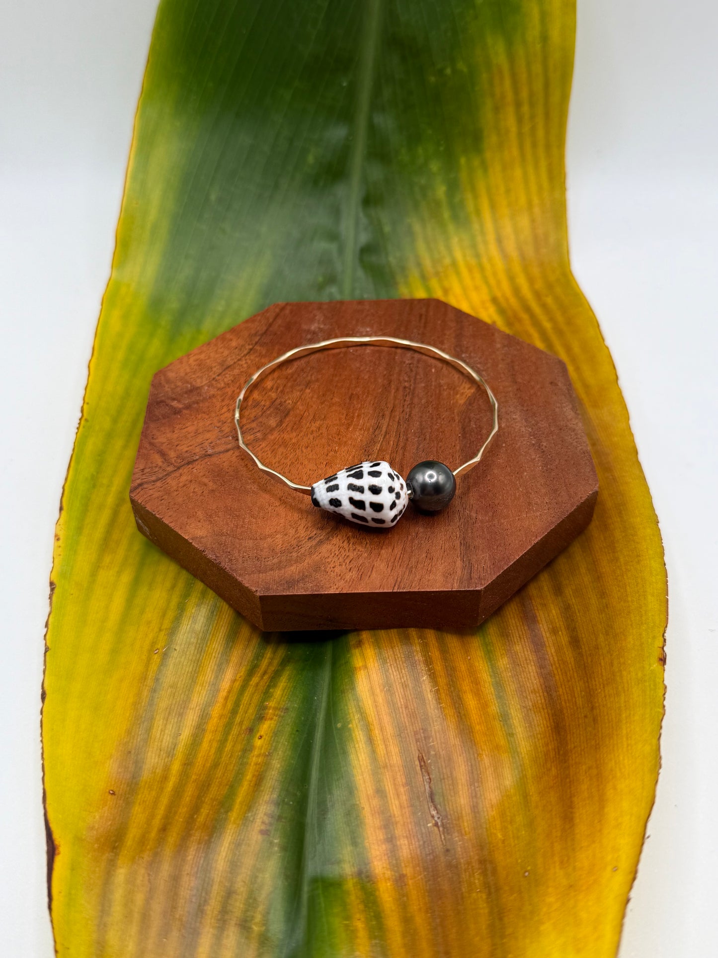 Tahitian Bangle Size 7.5" Gold Filled