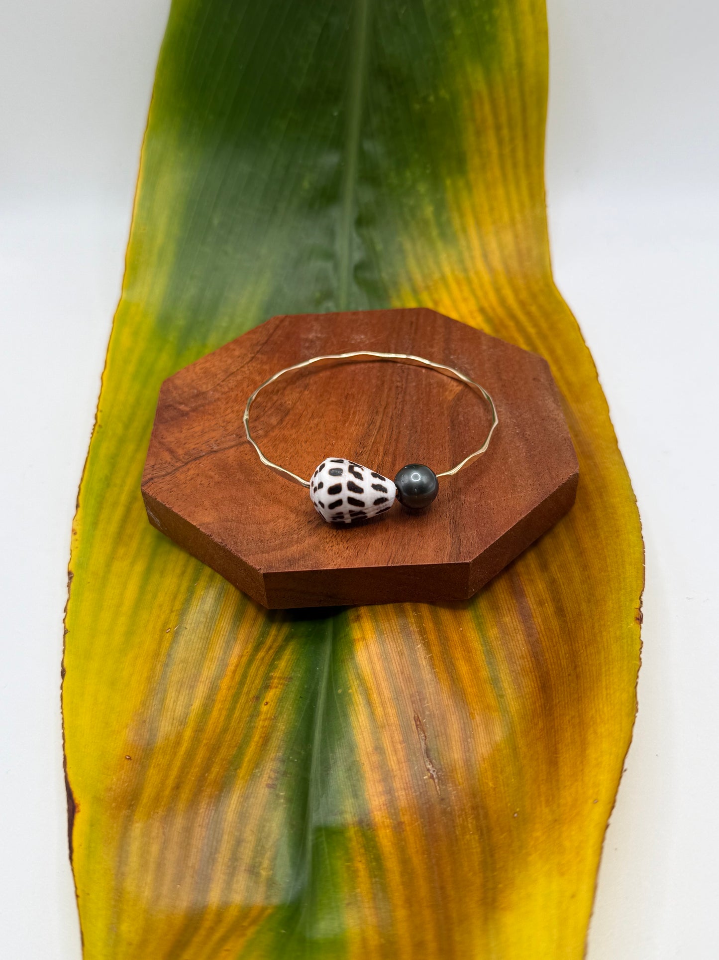 Tahitian Bangle Size 7.5" Gold Filled