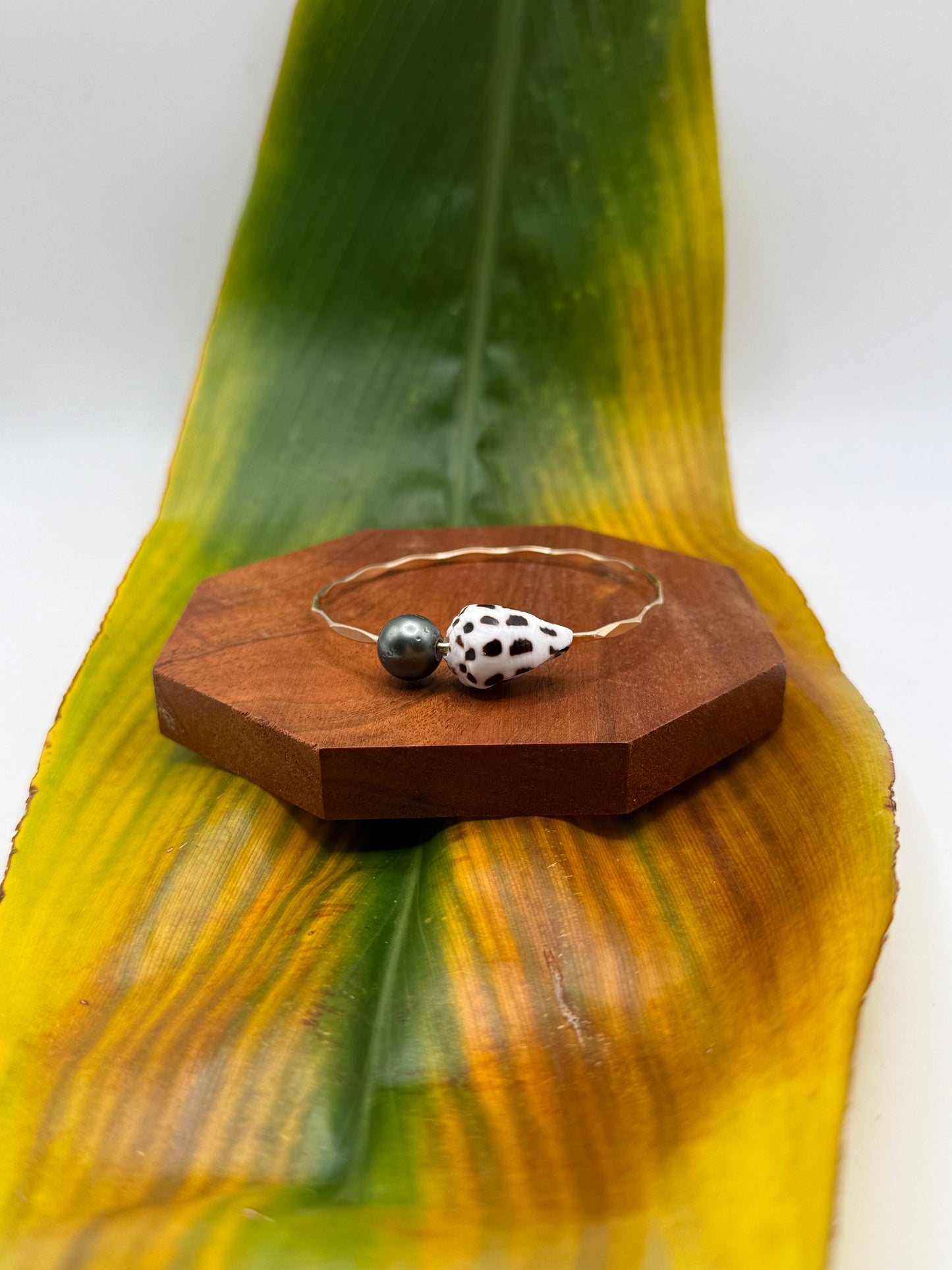 Tahitian Bangle Size 7.5" Gold Filled