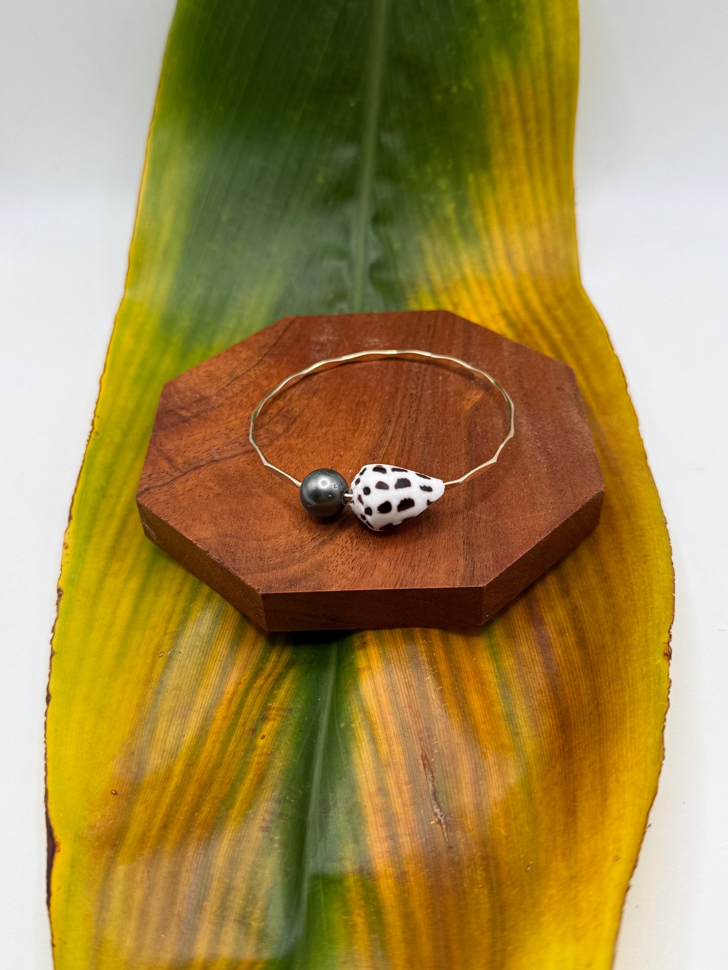 Tahitian Bangle Size 7.5" Gold Filled