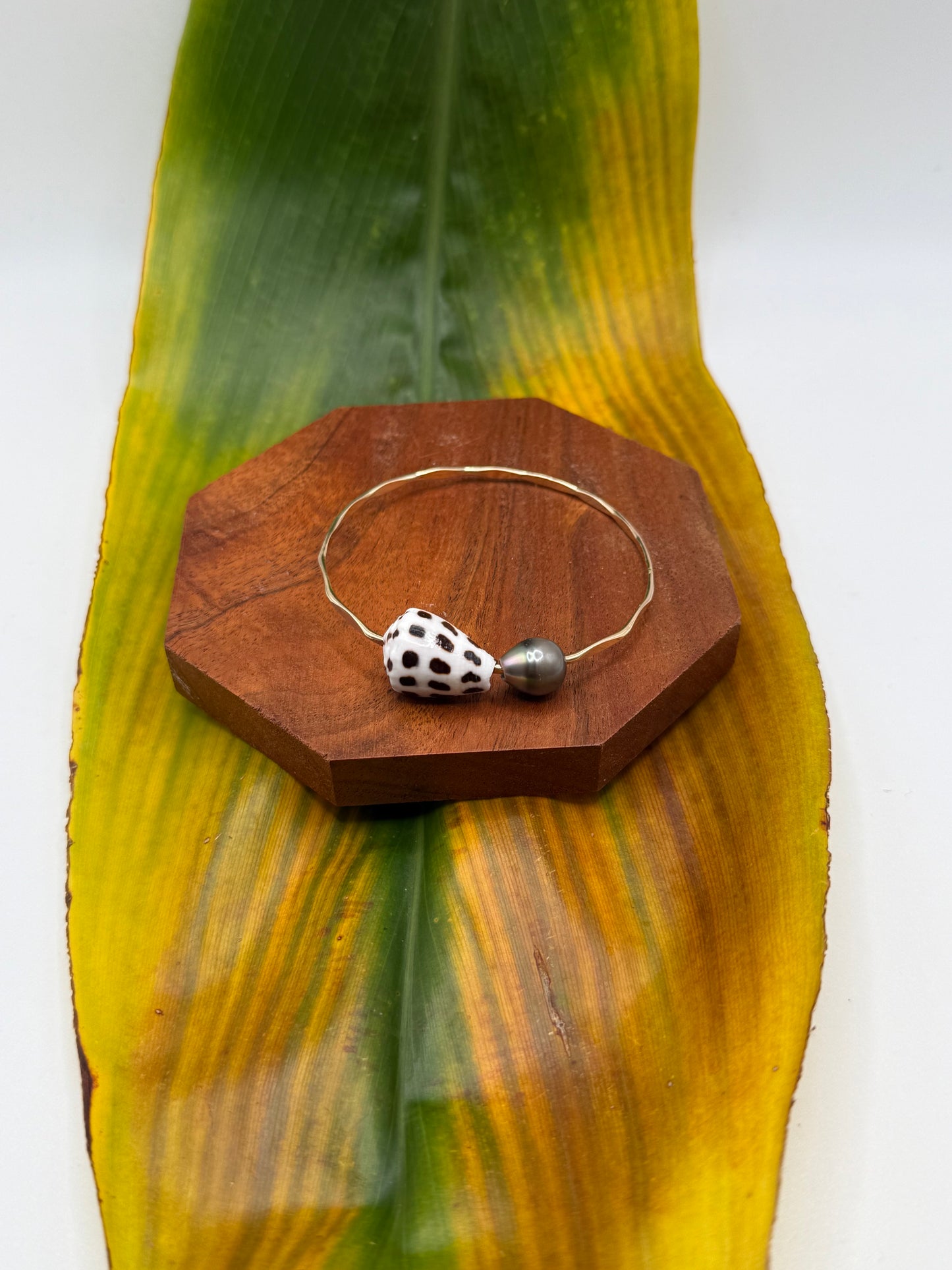 Tahitian Bangle Size 7.5" Gold Filled