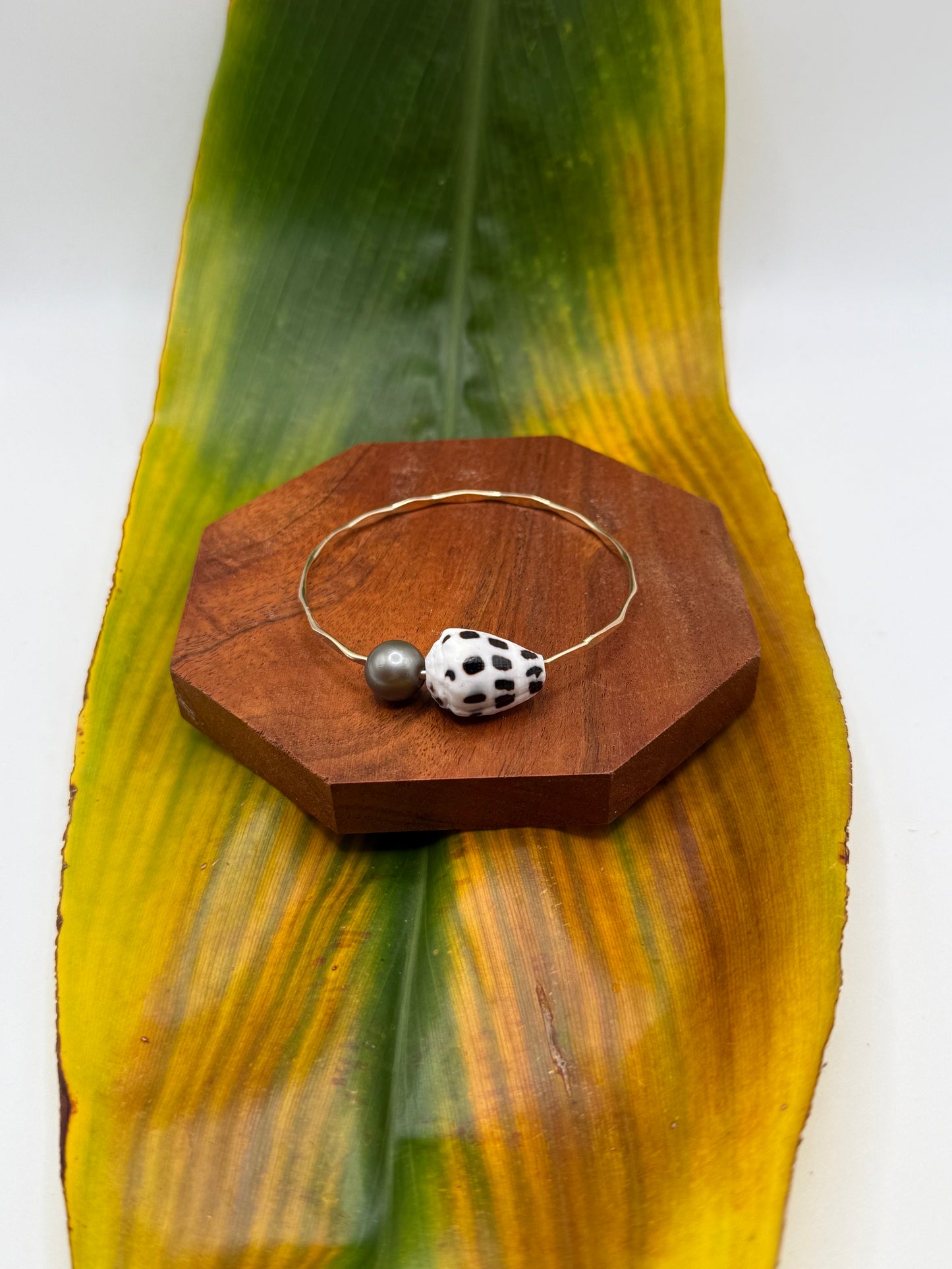 Tahitian Bangle Size 7.5" Gold Filled