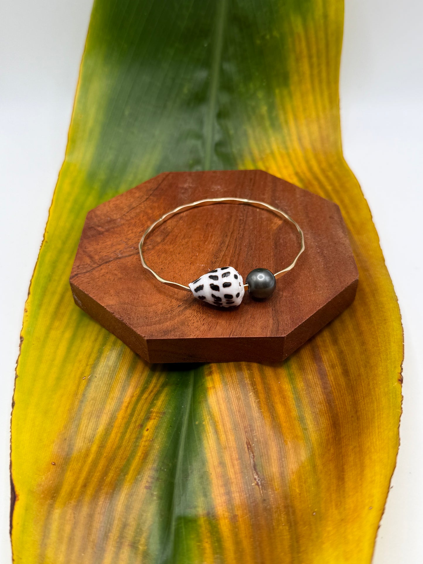 Tahitian Bangle Size 7.5" Gold Filled